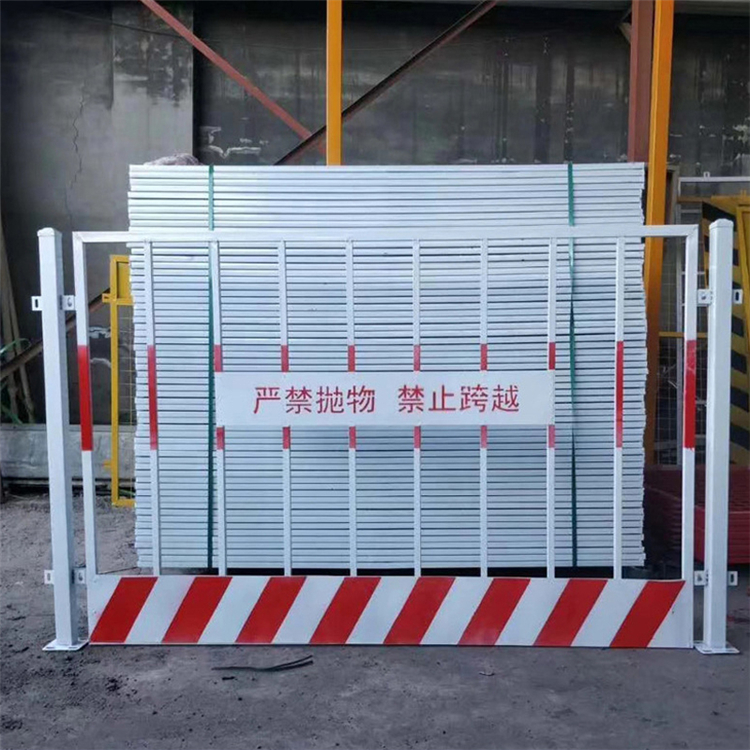 工地基坑護欄圖片1 工地基坑護欄圖片1