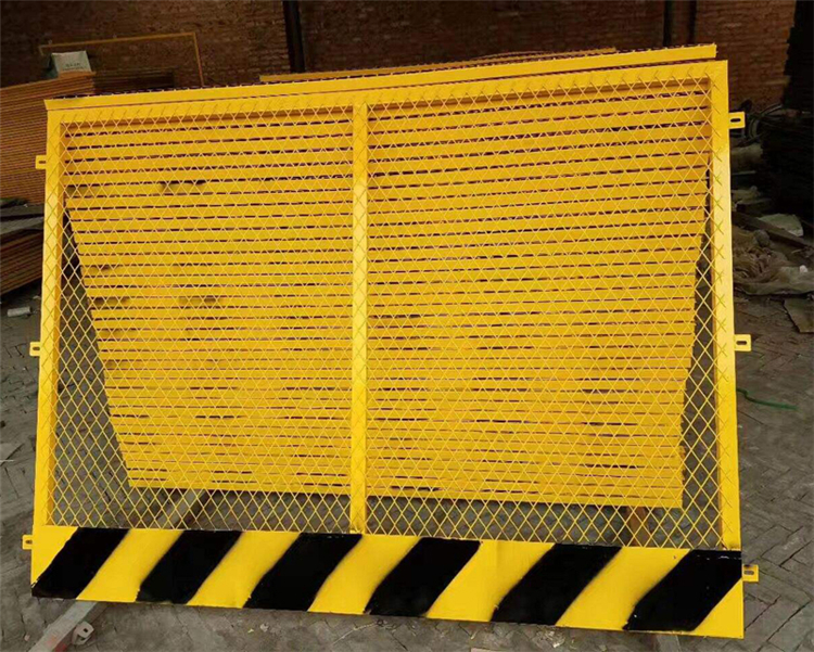 基坑臨邊護欄、基坑防護網圖片4 基坑臨邊護欄、基坑防護網圖片4