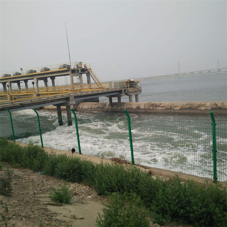 水源區(qū)域防護(hù)隔離網(wǎng)圖片3 水源區(qū)域防護(hù)隔離網(wǎng)圖片3