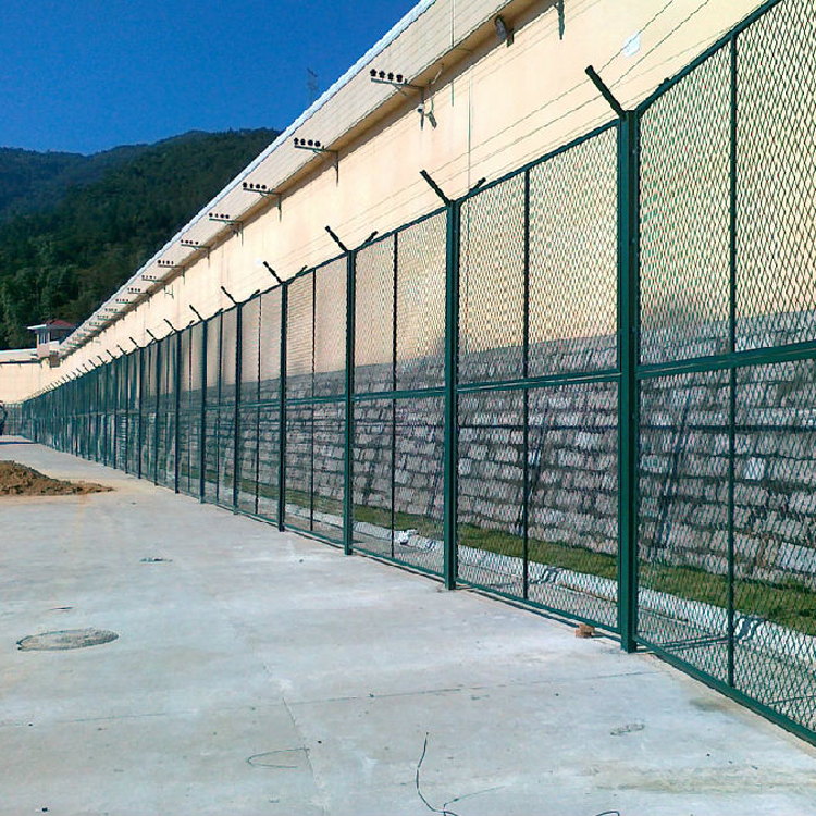 鋼板網隔離網圖片1 鋼板網隔離網圖片1