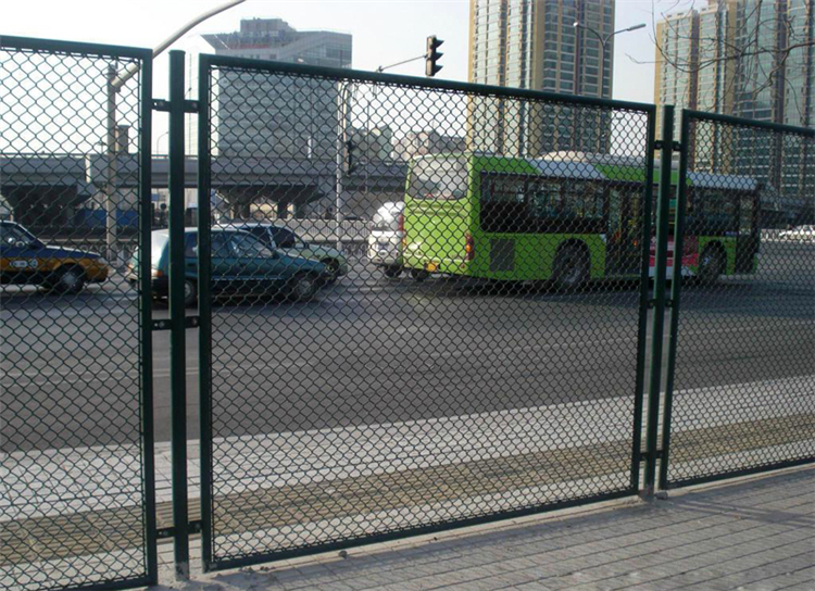 學(xué)校隔離圍網(wǎng)圖片2 學(xué)校隔離圍網(wǎng)圖片2