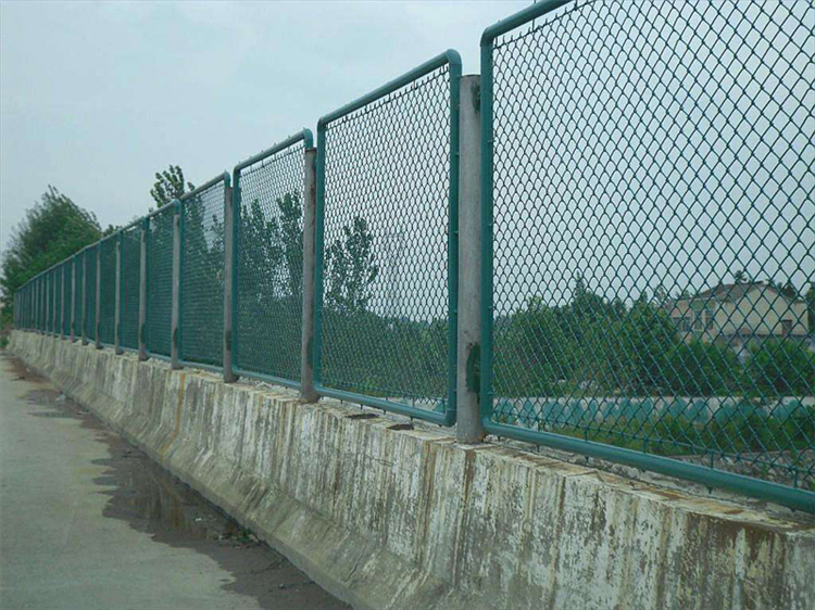 排球場圍欄網(wǎng)圖片2 排球場圍欄網(wǎng)圖片2