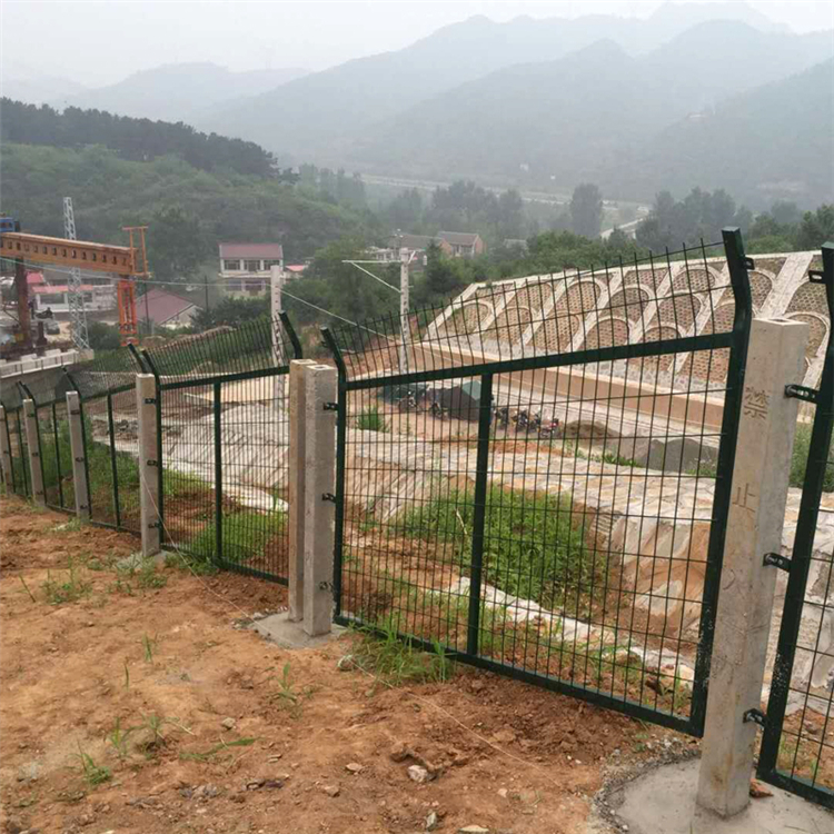 福建鐵路線路防護柵欄圖片2 福建鐵路線路防護柵欄圖片2