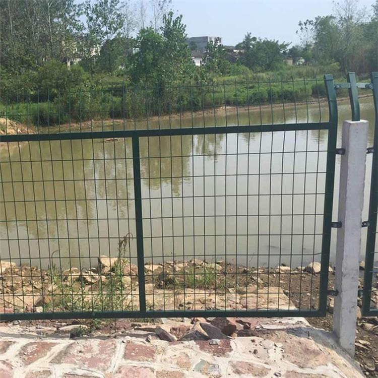 福建鐵路線路防護柵欄圖片3 福建鐵路線路防護柵欄圖片3