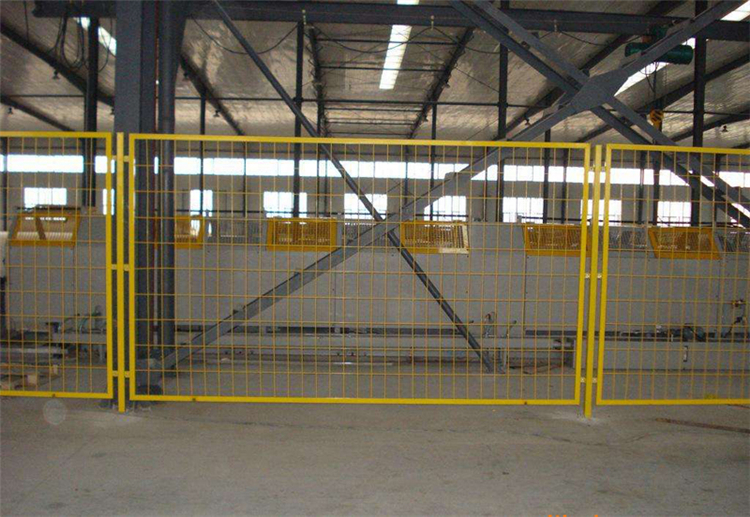 間隔車間隔離網(wǎng)圖片4 間隔車間隔離網(wǎng)圖片4