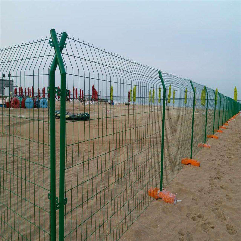 圈山圈地護(hù)欄網(wǎng)圖片1 圈山圈地護(hù)欄網(wǎng)圖片1