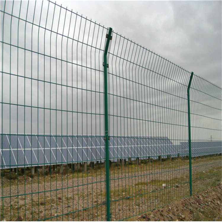農場圍墻鐵絲網圖片2 農場圍墻鐵絲網圖片2