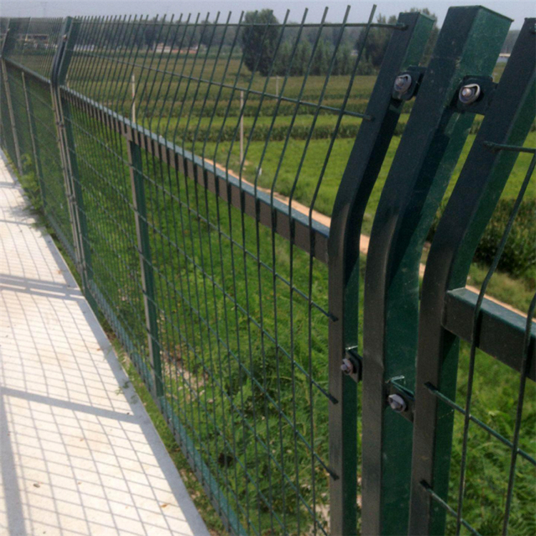 四川鐵路隔離柵圖片2 四川鐵路隔離柵圖片2