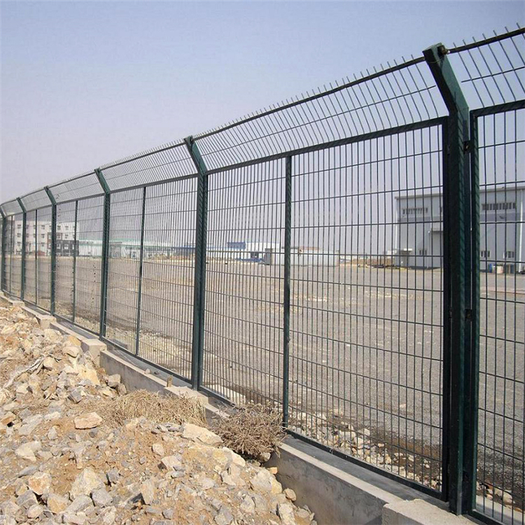 鐵路鐵絲網圍欄