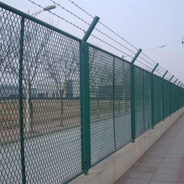 保稅區鋼絲隔離網墻圖片4