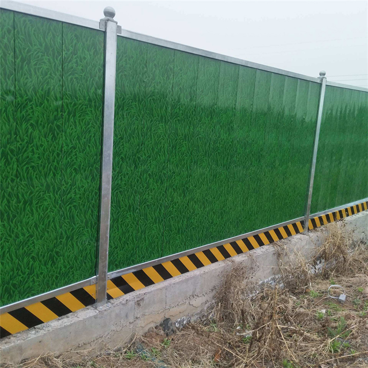 彩鋼瓦施工圍擋圖片3 彩鋼瓦施工圍擋圖片3