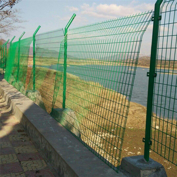 廣東水源地用網片護欄圖片3 廣東水源地用網片護欄圖片3