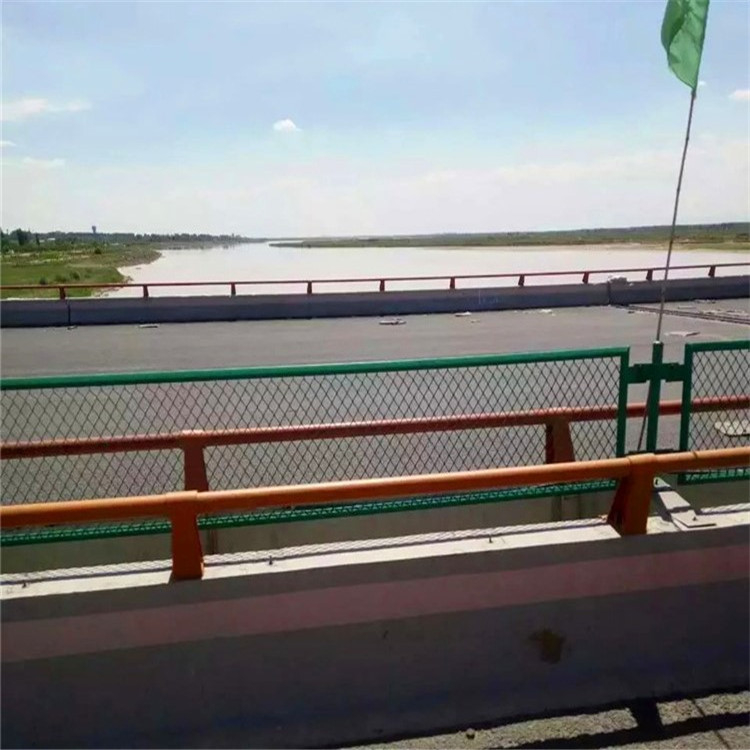 防眩網護欄圖片3 防眩網護欄圖片3