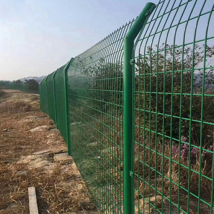 光伏區域圍欄網圖片4 光伏區域圍欄網圖片4