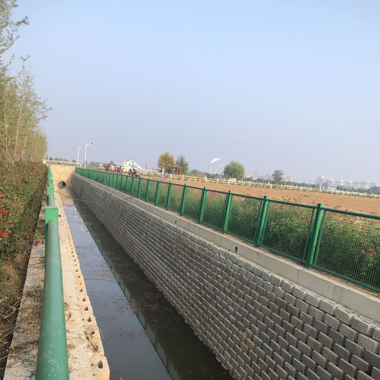 水壩金屬圍欄網圖片2 水壩金屬圍欄網圖片2