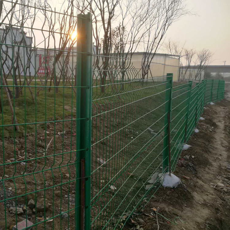 坡地鋼絲圍網圖片1 坡地鋼絲圍網圖片1