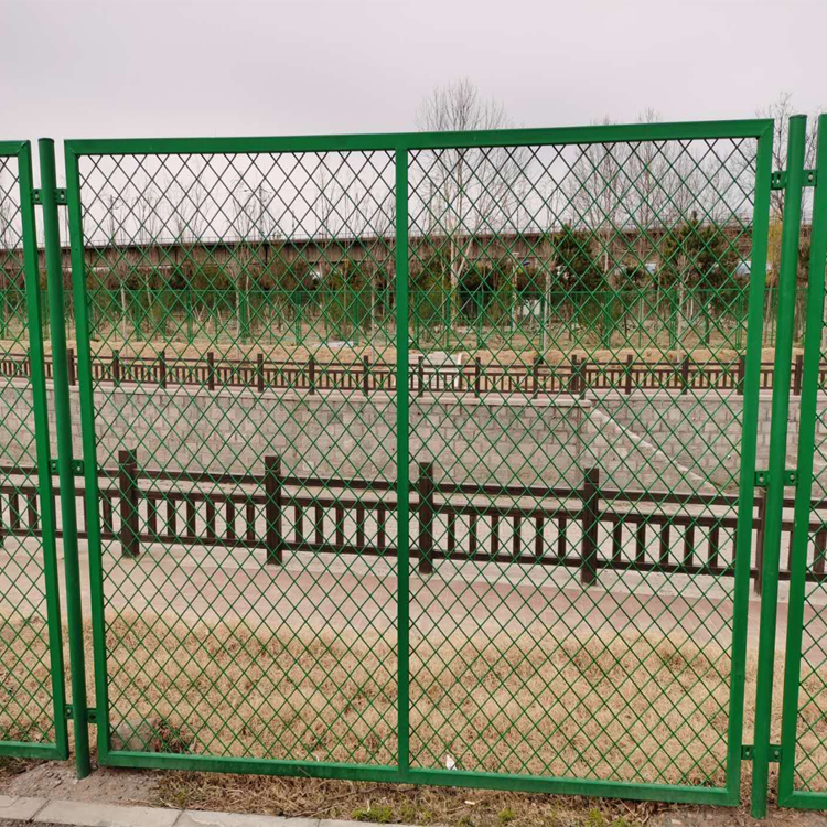 水庫用浸塑護欄網圖片2 水庫用浸塑護欄網圖片2