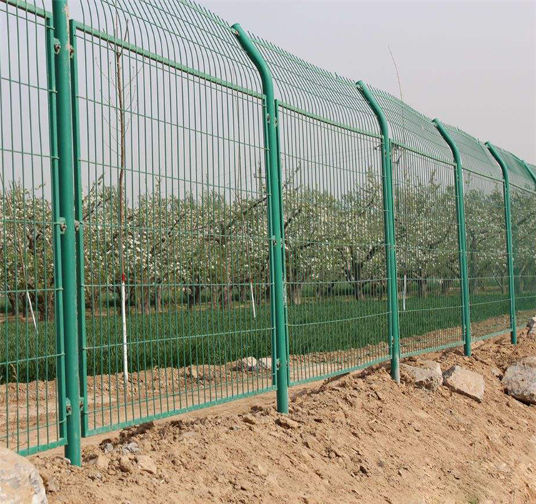 高速公路護欄網