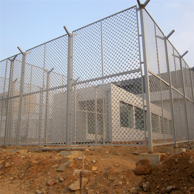 監(jiān)獄梅花刺片圍網(wǎng)圖片2 監(jiān)獄梅花刺片圍網(wǎng)圖片2