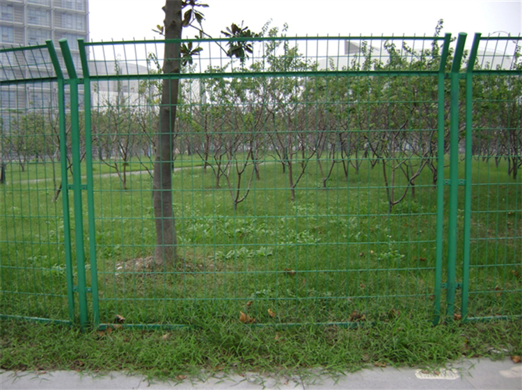 水庫庫區(qū)隔離網(wǎng)圖片4 水庫庫區(qū)隔離網(wǎng)圖片4