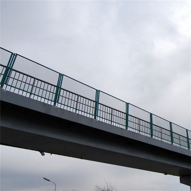 橋梁防拋物隔離柵圖片2 橋梁防拋物隔離柵圖片2