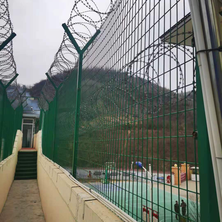 警戒區金屬隔離網圖片2 警戒區金屬隔離網圖片2