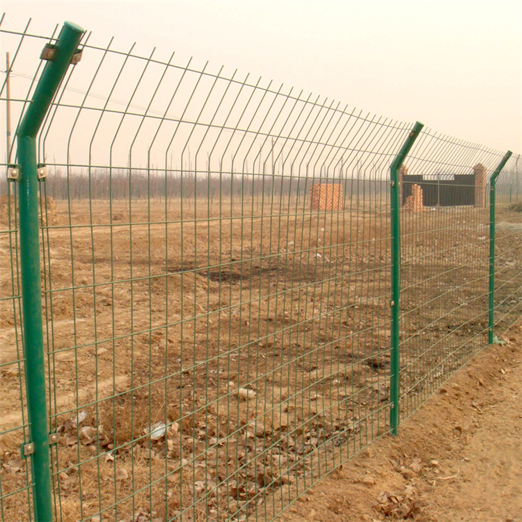 福建圈地隔離護欄網(wǎng)圖片3 福建圈地隔離護欄網(wǎng)圖片3