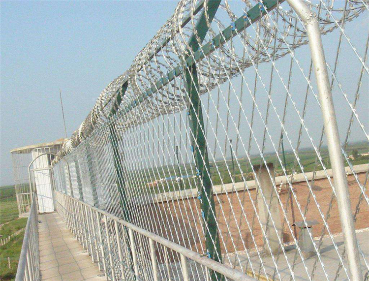監獄外側金屬隔離網圖片4 監獄外側金屬隔離網圖片4
