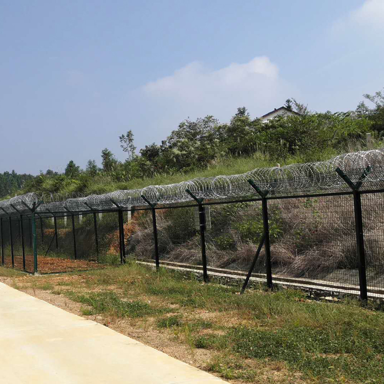 機場跑道圍界網圖片1 機場跑道圍界網圖片1