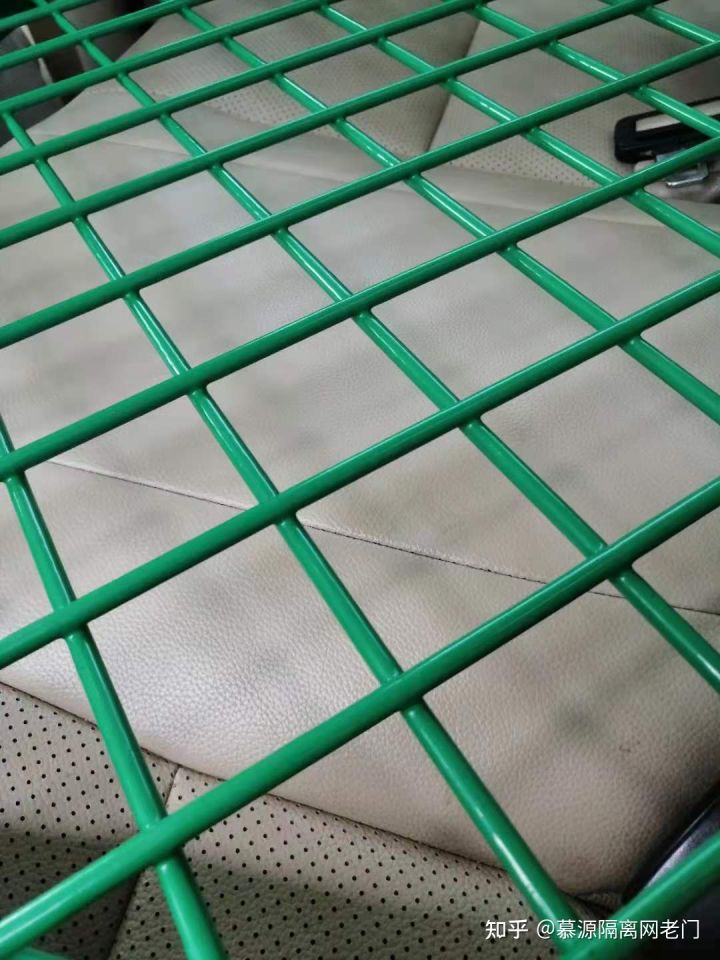 綜合保稅區(qū)圍欄網(wǎng) 海關(guān)護(hù)欄網(wǎng) 保稅倉庫隔離防盜網(wǎng)圖片4 綜合保稅區(qū)圍欄網(wǎng) 海關(guān)護(hù)欄網(wǎng) 保稅倉庫隔離防盜網(wǎng)圖片4