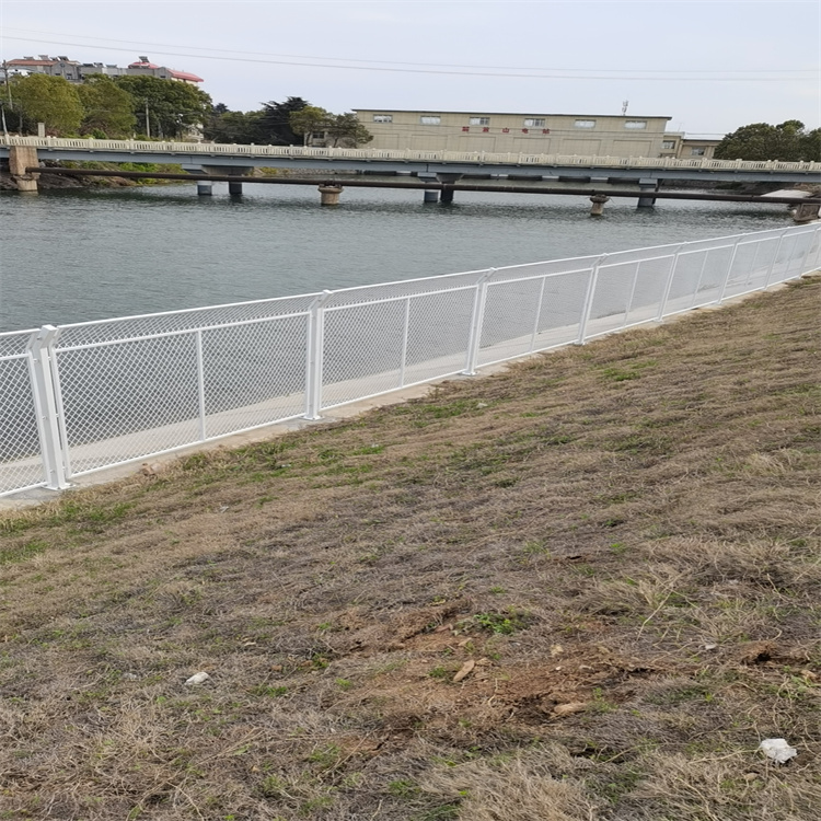 廣東水源地保護區圍欄工程案例圖片2 廣東水源地保護區圍欄工程案例圖片2