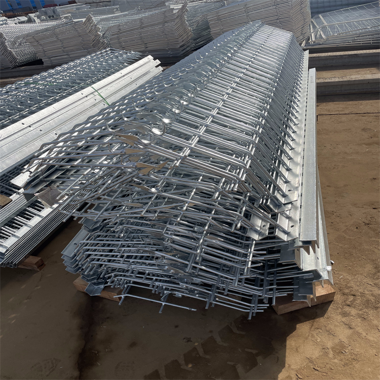 鐵路熱鍍鋅防爬刺的實(shí)際應(yīng)用圖片3 鐵路熱鍍鋅防爬刺的實(shí)際應(yīng)用圖片3