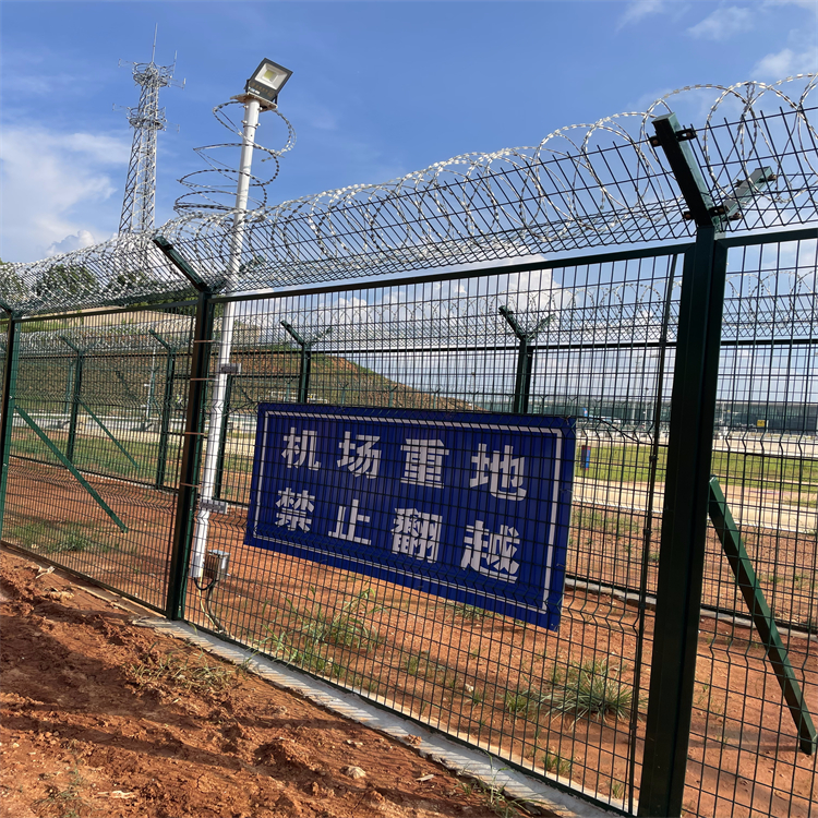 機場停機坪隔離網(wǎng)影響價格的細微差別圖片3 機場停機坪隔離網(wǎng)影響價格的細微差別圖片3