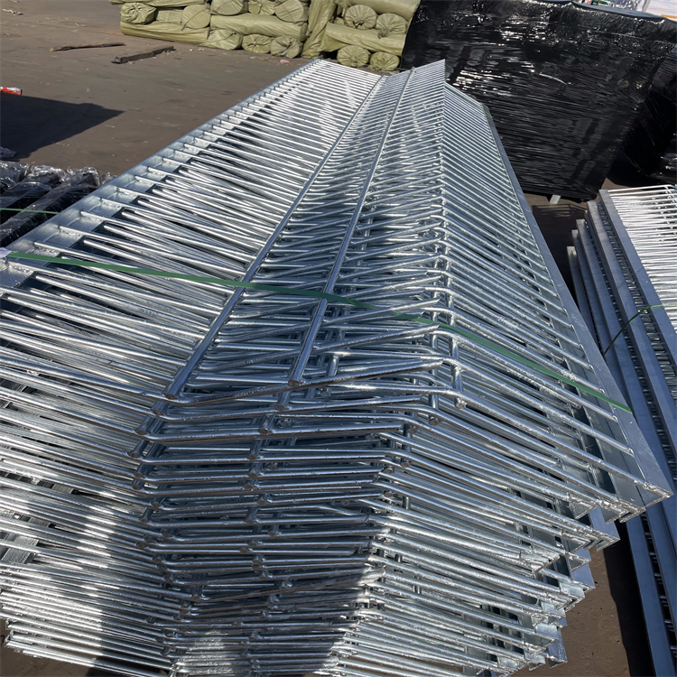 鐵路熱鍍鋅防爬刺價(jià)格差距巨大圖片5 鐵路熱鍍鋅防爬刺價(jià)格差距巨大圖片5