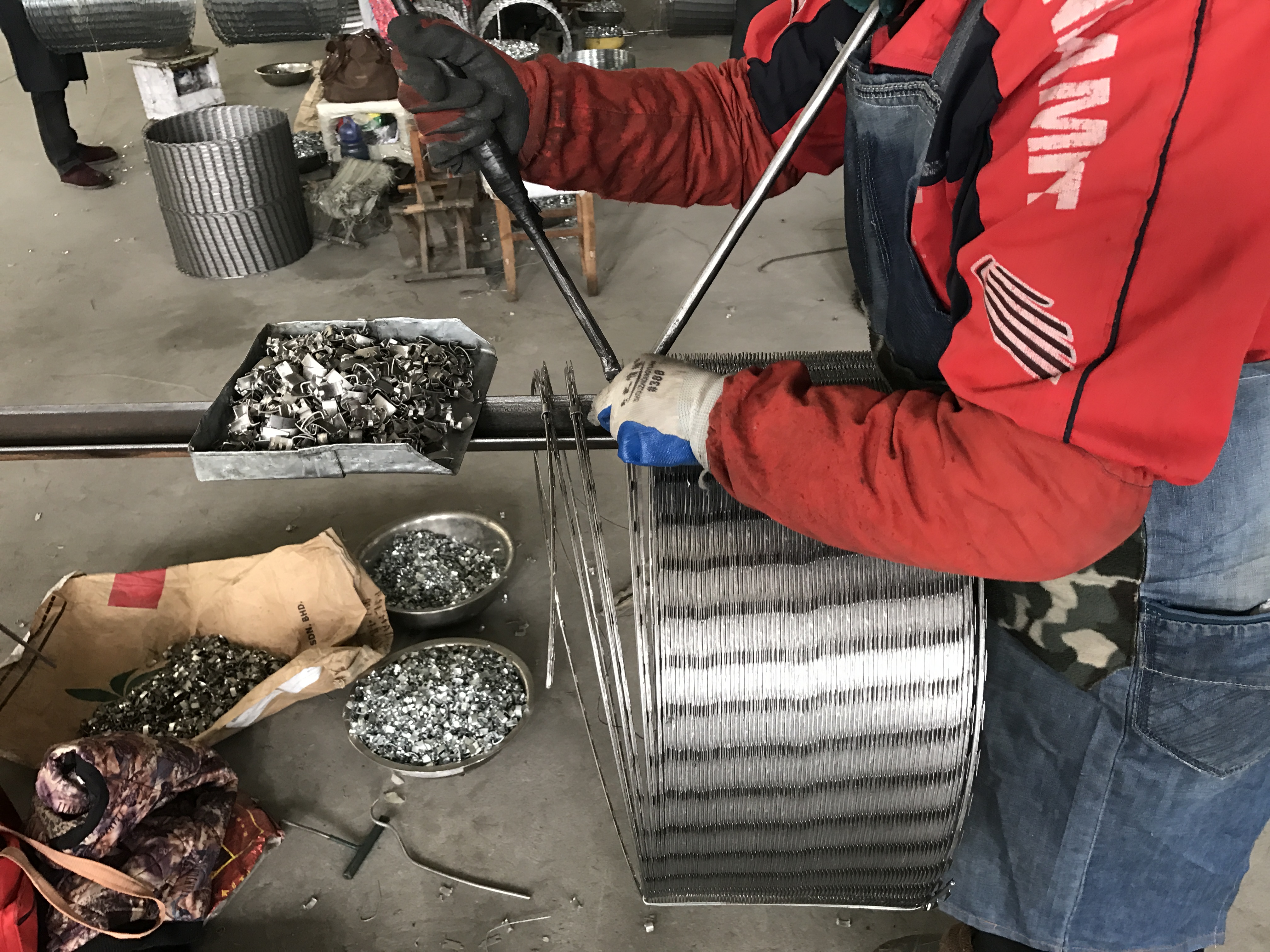 熱鍍鋅刀刺網滾籠價格以及質量圖片4