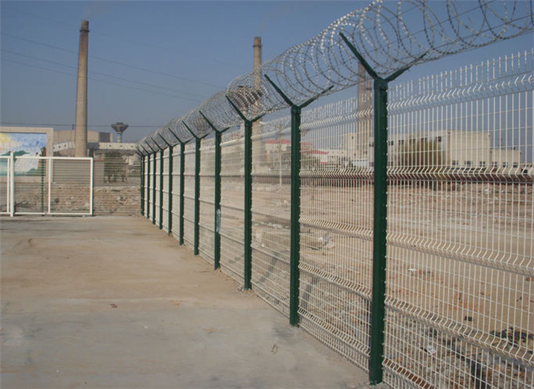 機(jī)場(chǎng)桃型柱護(hù)欄網(wǎng)圍界介紹圖片5 機(jī)場(chǎng)桃型柱護(hù)欄網(wǎng)圍界介紹圖片5