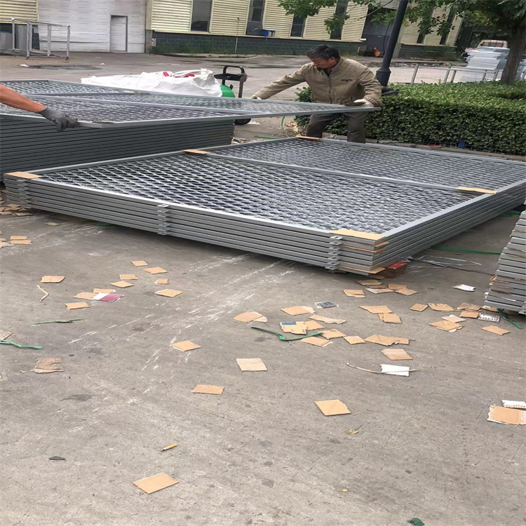 福建監獄看守所焊接刀片隔離網生產圖樣圖片6 福建監獄看守所焊接刀片隔離網生產圖樣圖片6