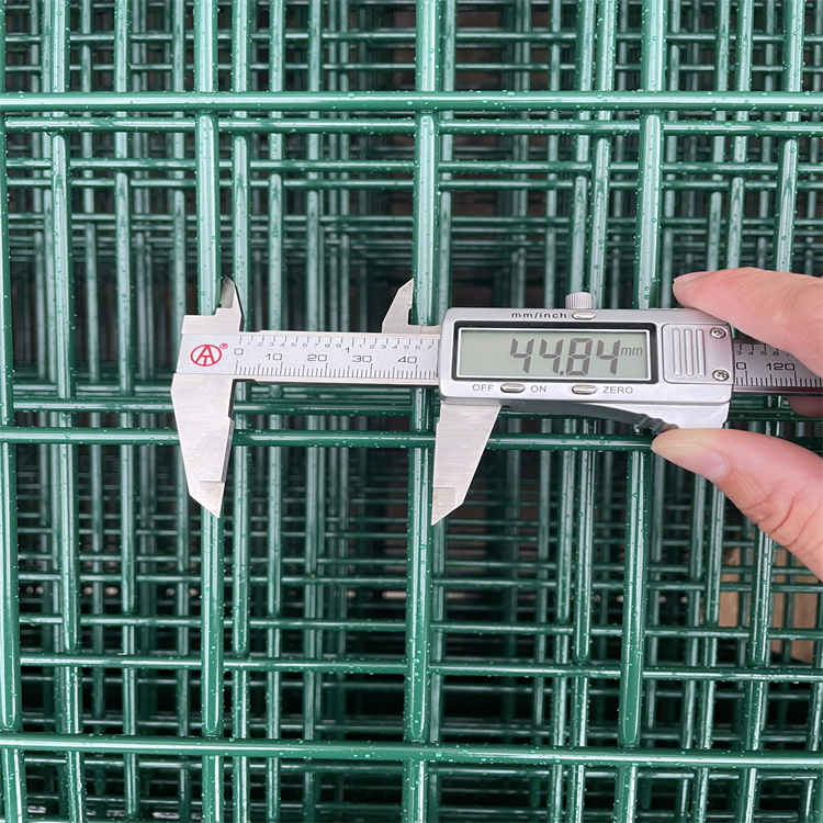 機場鋼筋網圍界生產廠家圖片2 機場鋼筋網圍界生產廠家圖片2