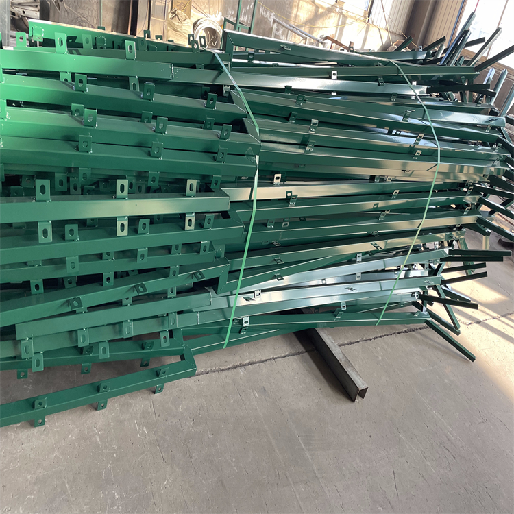 監(jiān)獄焊接刀片隔離網(wǎng)不銹鋼刀刺圖片5 監(jiān)獄焊接刀片隔離網(wǎng)不銹鋼刀刺圖片5