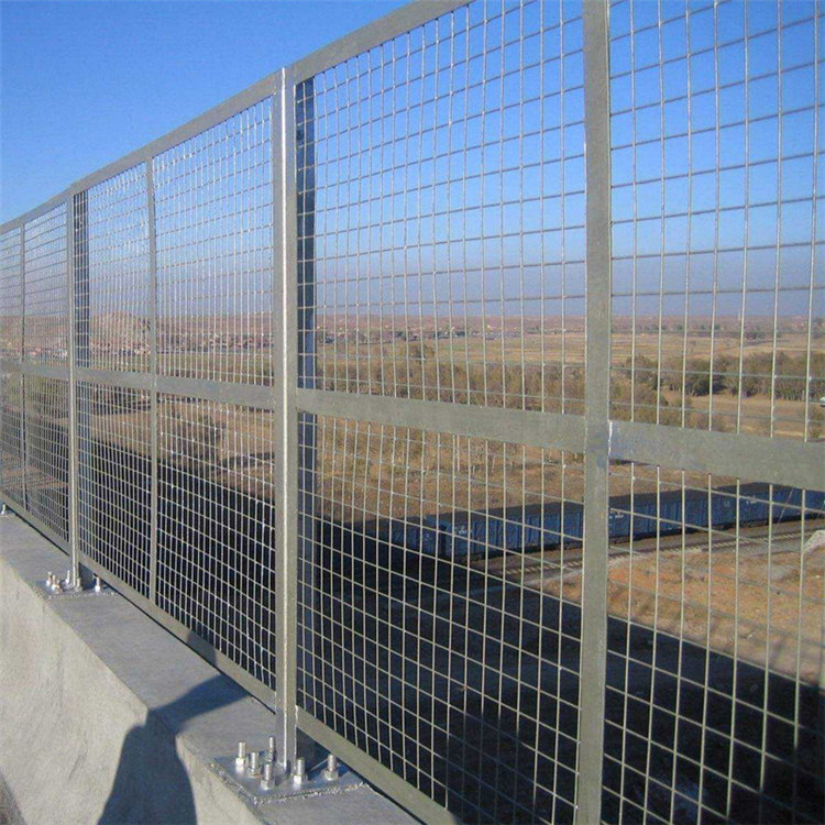 橋梁金屬防拋網護欄制造商圖片6 橋梁金屬防拋網護欄制造商圖片6