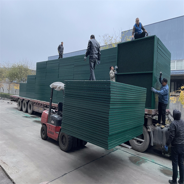 橋梁防拋網(wǎng)道路護(hù)欄圖片2 橋梁防拋網(wǎng)道路護(hù)欄圖片2